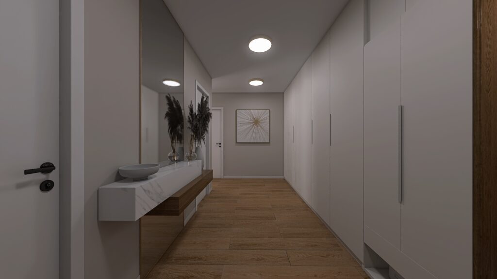 Dlhá chodba v bungalove, veľké zrkadlo, úložný priestor