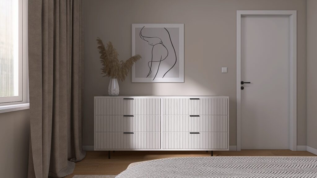 Moderná, útulná spálňa bungalov, biely nábytok, hotelová spálňa